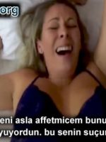 Uyurken Savunmasız Yakaladığı Üvey Annesini Sahiplendi
