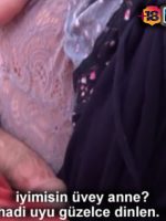 Hastalığından Faydalandığı Üvey Anneye Sürttürüp Yasladı