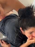 Tenhada Yakalandığı Eniştesine Namusunu Tattırıp Çırpındı