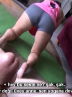 Yogada Çıkardığı Rahatlama Sesinden Siki Kalkınca İzleyerek 31 Çekiyor